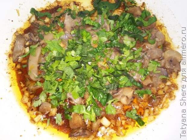 Цветные макароны с чесноком Цветные макароны с чесноком