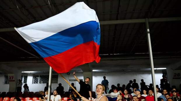Фанат из Белгорода раскрыл, как пронёс флаг России на Евро-2024