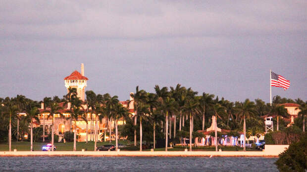 Секретная служба США ликвидировала вооруженного мужчину у резиденции Трампа