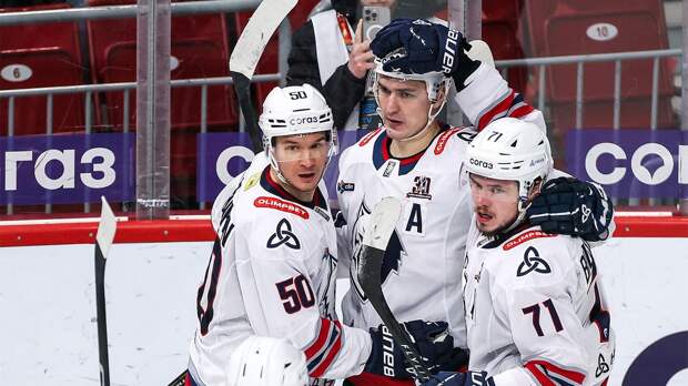 Московское «Динамо» в серии буллитов проиграло «Нефтехимику», продлившему победную серию до шести матчей