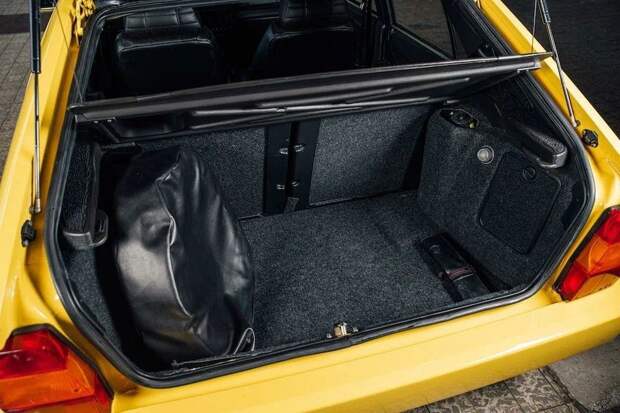 Лимитированный Lancia Delta HF Integrale Evoluzione Giallo Ferrari