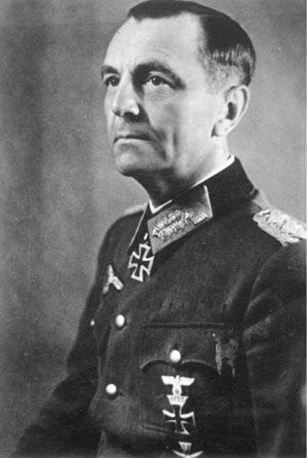 Немецкий фельдмаршал служил двум диктаторам: Гитлеру и Сталину