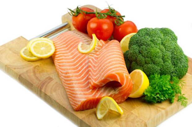 Заменяйте жирные мясо и мясные продукты фасолью, бобами, чечевицей, рыбой, птицей или нежирным мясом