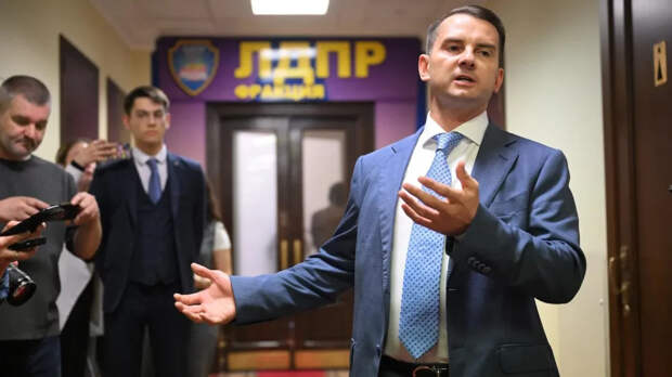 Главу комитета ГД Нилова исключили из партии и фракции ЛДПР