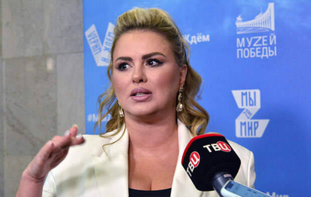 Анна Семенович в тяжелом состоянии после страшного позора: плачет, потеряла голос