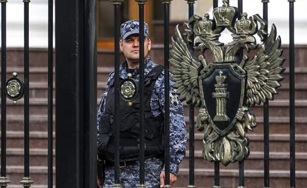 Хорошо быть генералом: У бывшего главного кадровика МО насчитали добра на полмиллиарда - впятеро больше официального дохода