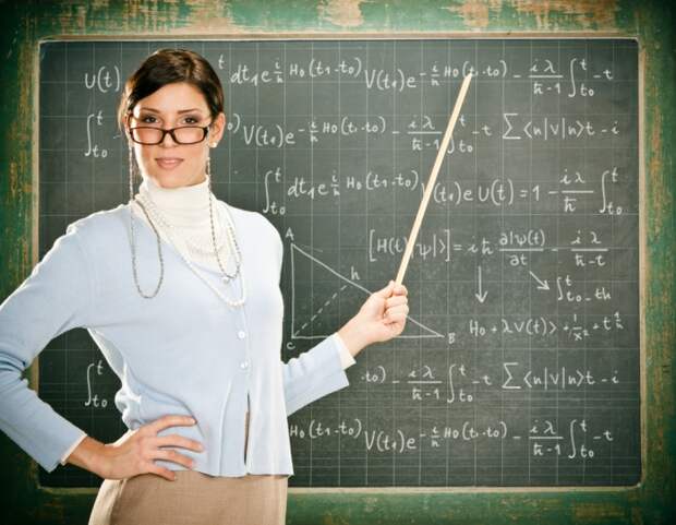 6 причин влюбиться в учительницу