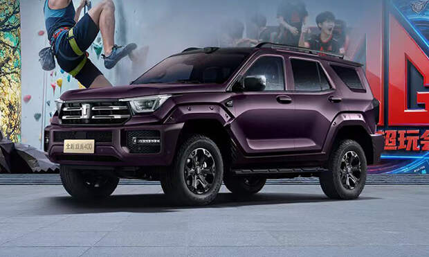 Стартовали предпродажи обновленного Tank 400: 869 л.с. и полный привод за 330 тыс. юаней (3,75 млн рублей)