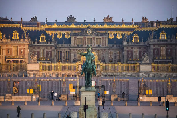 Во Франции произошел пожар в Версале