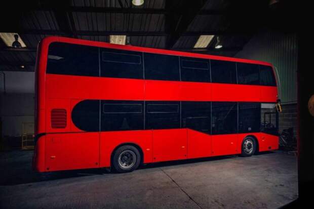 autobusi-equipmake-beulas-jewel-e-electric-bus-двухэтажный-london-2021-proauto-05