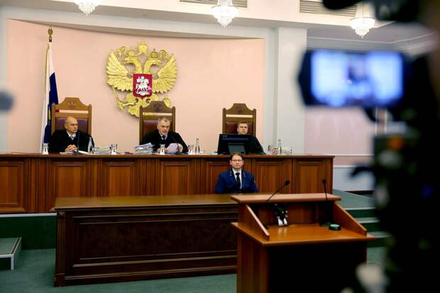 «Трансляция неизбежна»: Лариса Долина снова оказалась в центре судебных баталий из-за квартиры