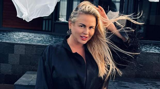 Анна Семенович раскритиковала «пополамщиков» и вспомнила 2000‑е: «Были такие щедрые мужчины»