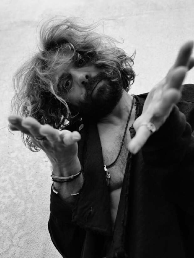 Глинников показал первенца: личные фото звезды "Интернов"