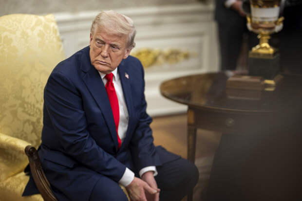 В США поздравили Трампа с Днем президентов цитатой про охотника и жертву