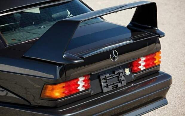 Mercedes-Benz 190E 2.5-16 Evolution II — очень редкий и желанный зверь