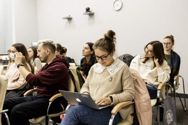 «Прививаться или нет?» Как журналисты стали советчиками в жизненно важном вопросе