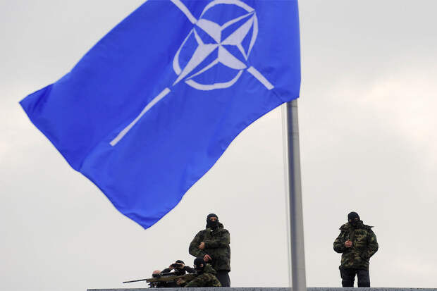 Постпред Крыма Мурадов обвинил НАТО в захвате исторических территорий России