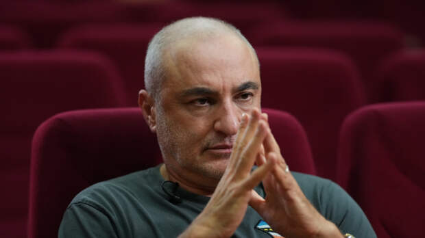 «Уже круги намотал»: Михаил Турецкий заново учится ходить после операции