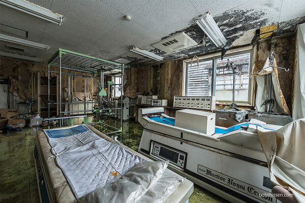 Жуткие кадры из заброшенной японской клиники