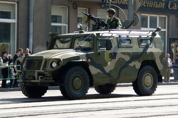 Лучшие из военных внедорожников