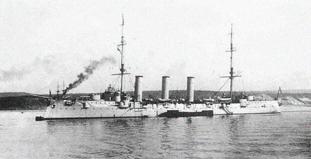 Крейсер "Очаков". Фото © Wikimedia Commons