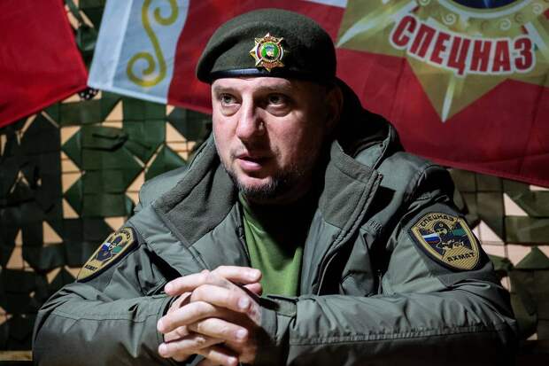 «Войско Иисуса», джихад и украинские трофеи. Об Апти Алаудинове и его священной войне вышла книга. Каким в ней предстал генерал?