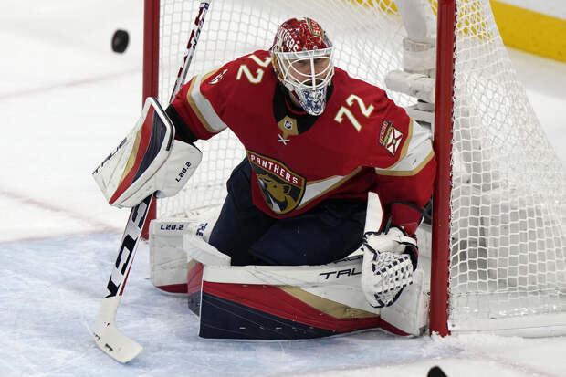 Прервалась рекордная победная серия вратаря Бобровского в плей-офф НХЛ