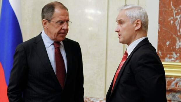У России есть несколько стратегий по развитию ситуации на Украине – военкор