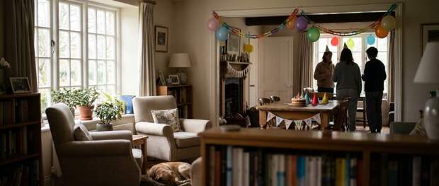 «9»: Юра Борисов показал младшую дочь в день её рождения