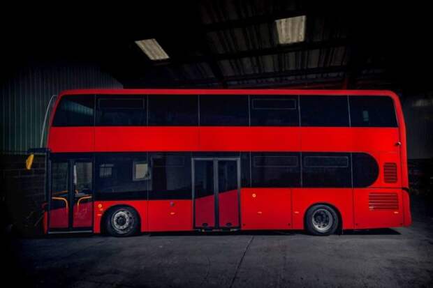 autobusi-equipmake-beulas-jewel-e-electric-bus-двухэтажный-london-2021-proauto-02