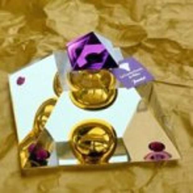 Baccarat's Les Larmes Sacrées de Thebes