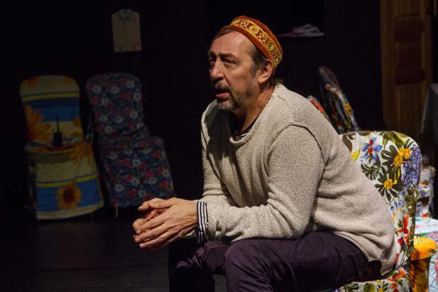 Драматург и актер Николай Коляда попал в больницу