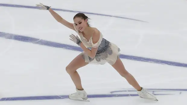 Загитова рассказала, почему не общается с японским фигуристом Ханю