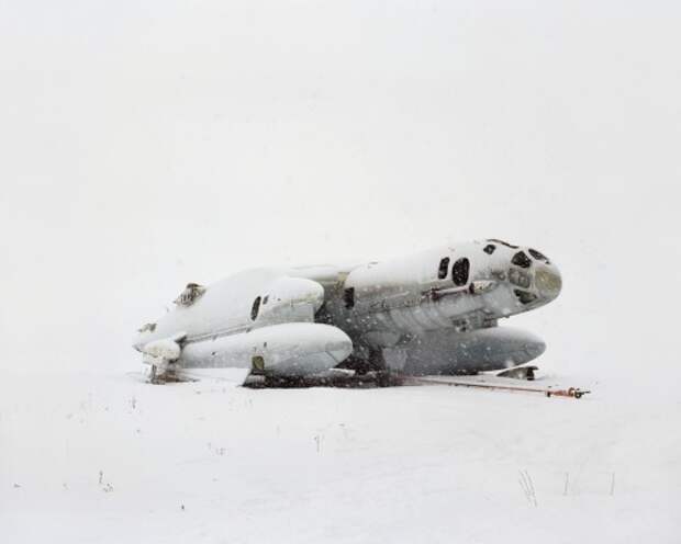 Обломки в снегу: забытое будущее России.