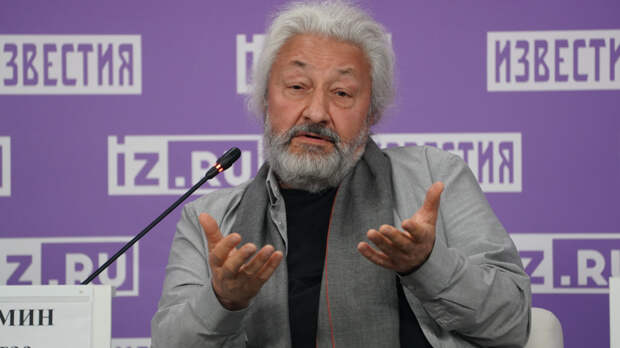 «Я еще молодой»: Стас Намин о предложении Роберта Де Ниро снять о нем фильм