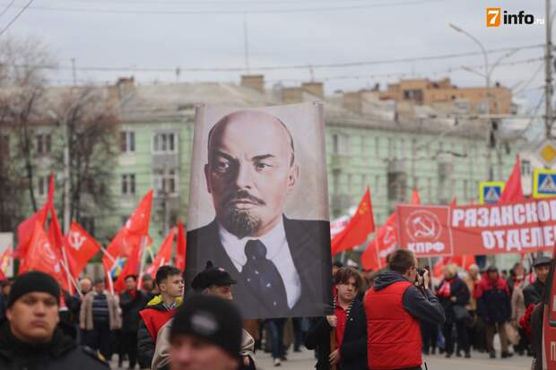 Зюганов поддержал возрождение пионеров и октябрят и объяснил, почему это важно