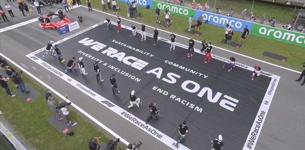 Исполнительный директор «Формулы-1» Доменикали пообещал не проводить гонки в России