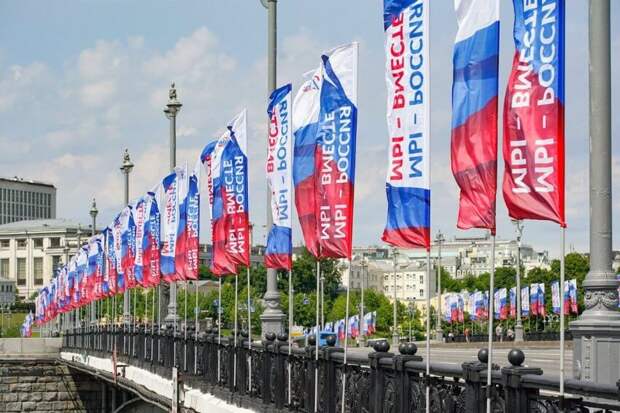 Аскольд Запашный посетил столичный пункт отбора на военную службу по контракту. Фото: Е.Самарин, mos.ru