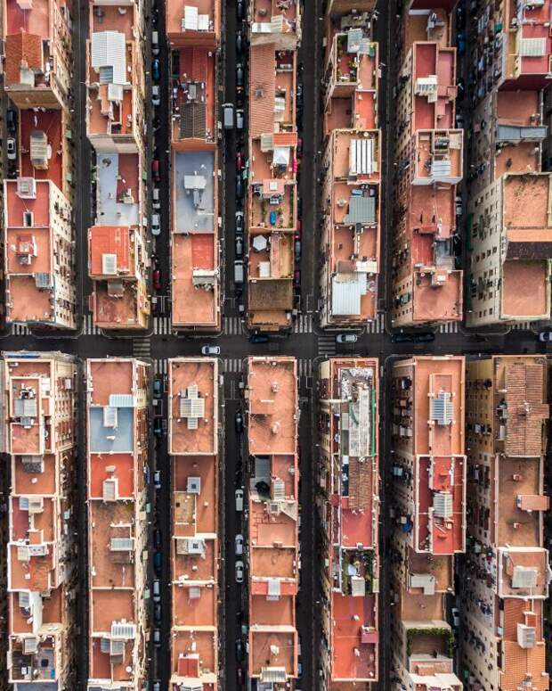 Фотография: Город баланса и симметрии: Барселона с высоты птичьего полета №4 - BigPicture.ru