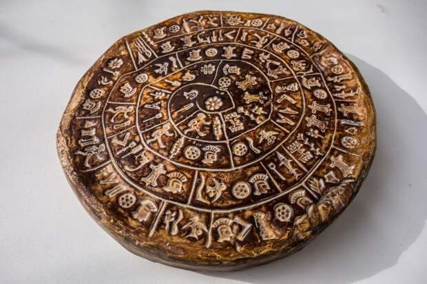 Столетнюю загадку Фестского диска объяснили новой гипотезой