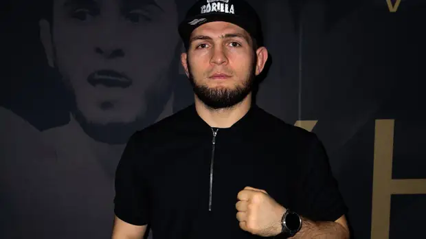 Фергюсон обещает Нурмагомедову скорую встречу, россиянин предложил американцу бросить курить