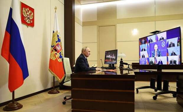 Владимир Путин обсудил с членами Совбеза РФ борьбу с финансированием терроризма