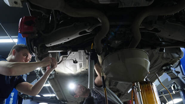 Каждая вторая деталь подделка: рынок автозапчастей заполонил контрафакт