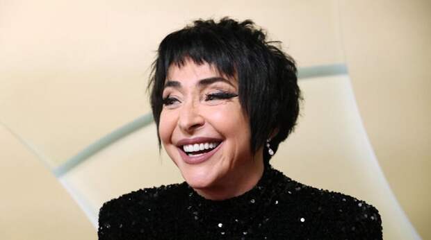 83-летняя мама Лолиты восхитила соцсети своей молодой внешностью