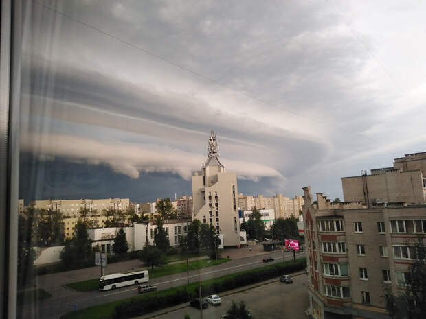 Шкваловый ворот в Великом Новгороде 12 июля