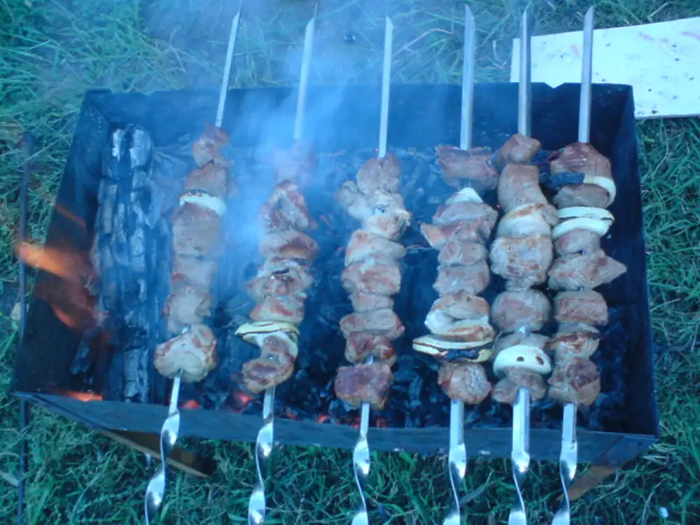 Кетчуп fine life шашлычный. Шашлычный лавка. Кетчуп шашлычный магнит. Шашлык 1 отзывы. Сыктывкарские шашлычки.