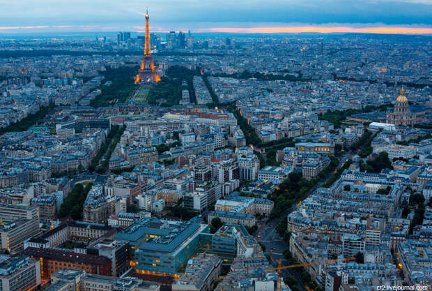 Это были виды Парижа башни Монпарнас