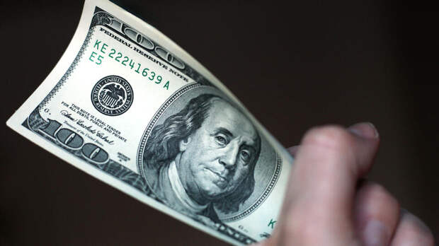 Украинка пыталась провезти в Польшу радиоактивные доллары