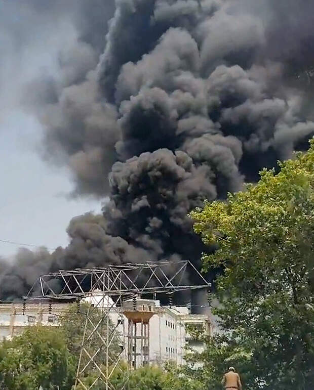 Самолет, принадлежащий армии Ирана, потерпел крушение в Хамадане