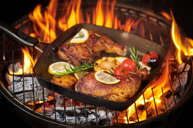 Жена вкуснее готовит? Гость из Вьетнама устроил погром в кафе в Москва-Сити